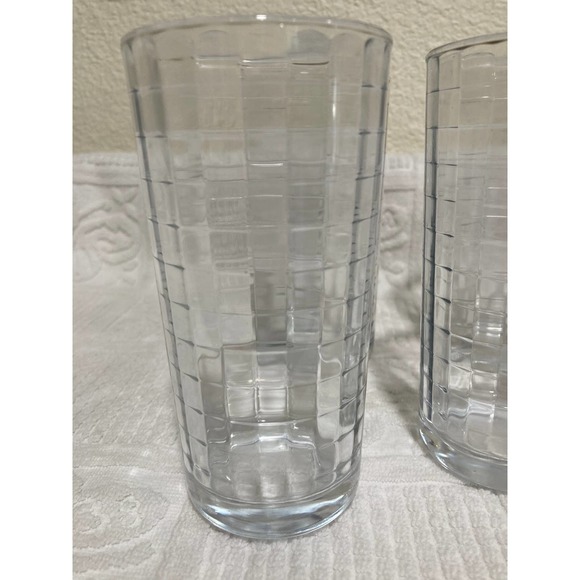 Set of 4 Water Glass Clear Squares Pattern Vintage 1990s. - Picture 2 of 4